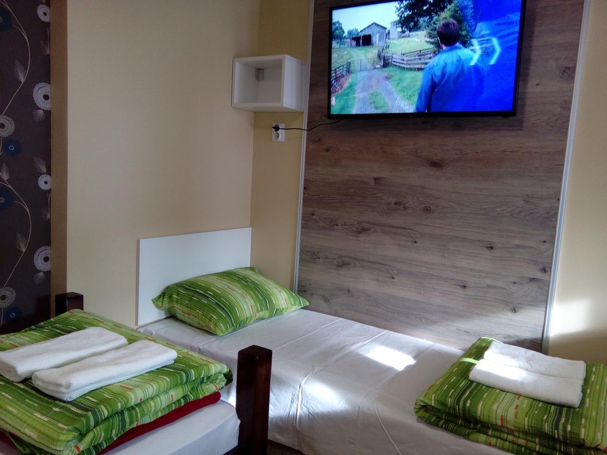 Caffe Pizzeria I Apartmani Bona Fides Nm Нова-Варош Экстерьер фото