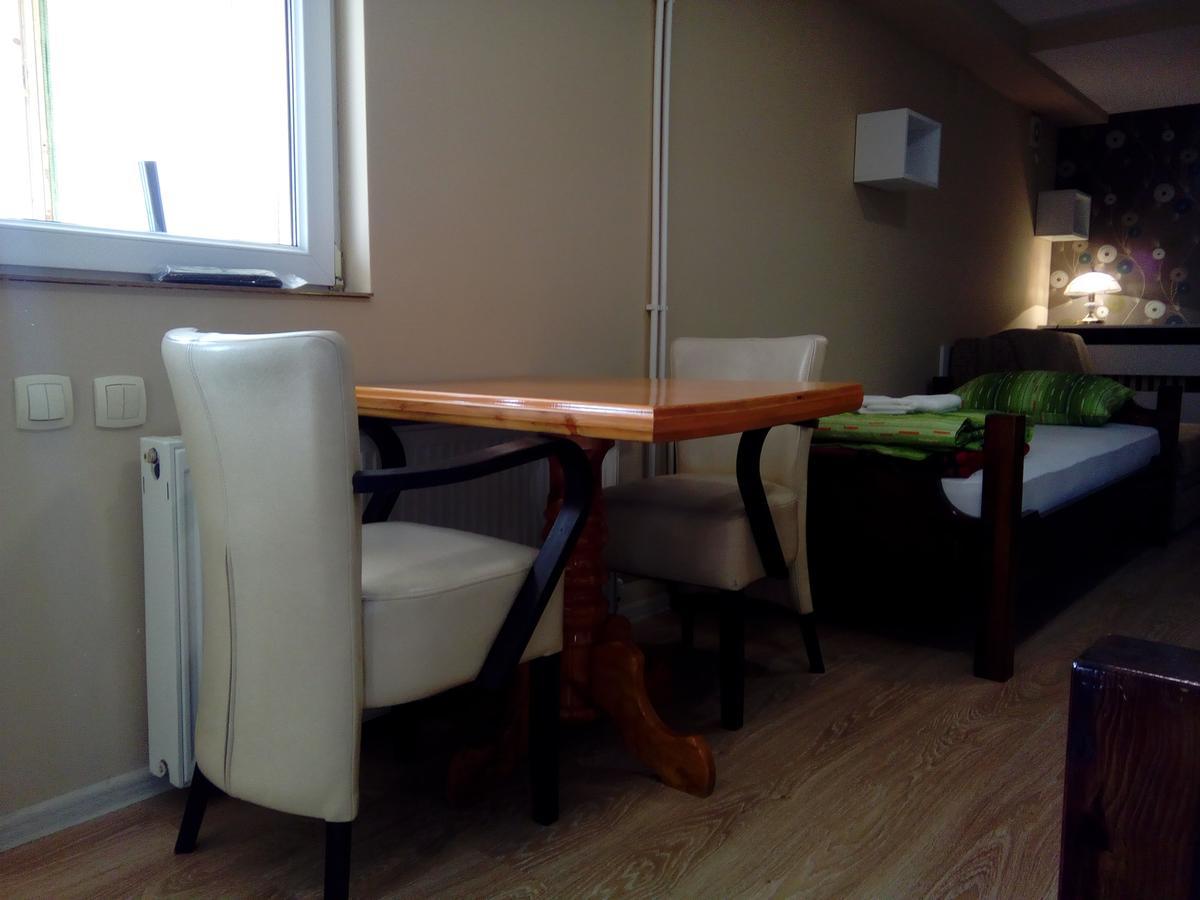 Caffe Pizzeria I Apartmani Bona Fides Nm Нова-Варош Экстерьер фото