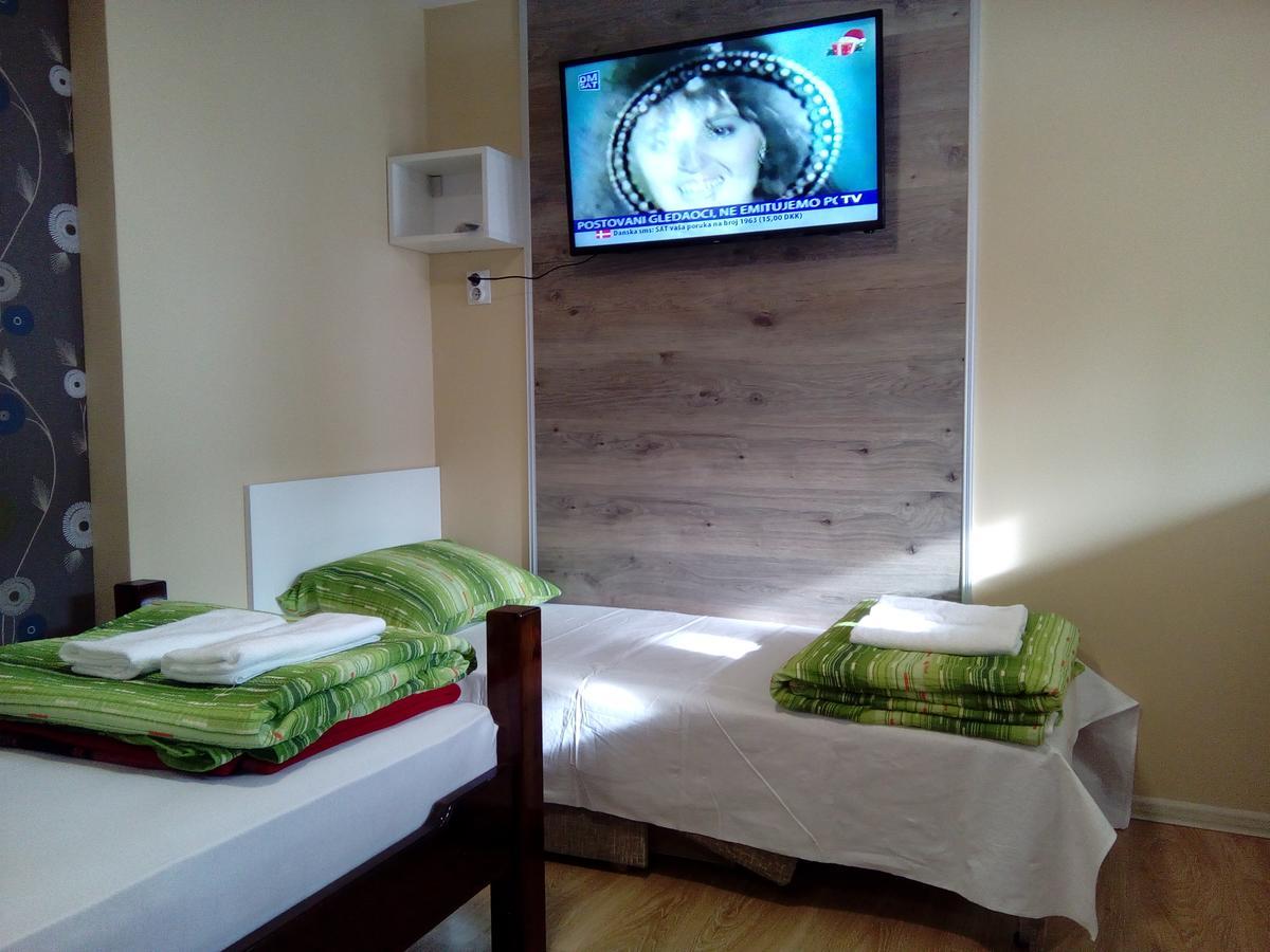 Caffe Pizzeria I Apartmani Bona Fides Nm Нова-Варош Экстерьер фото