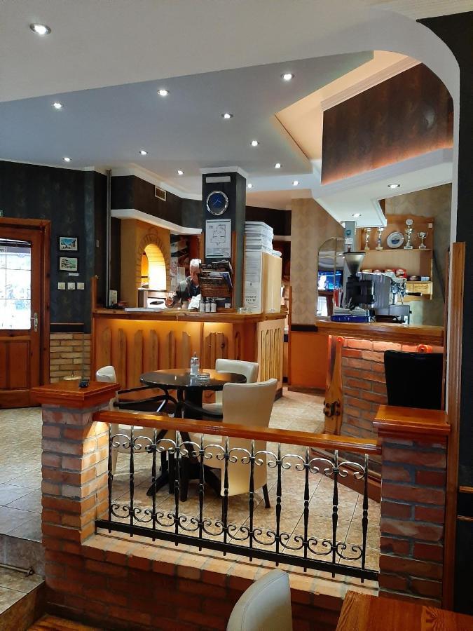 Caffe Pizzeria I Apartmani Bona Fides Nm Нова-Варош Экстерьер фото