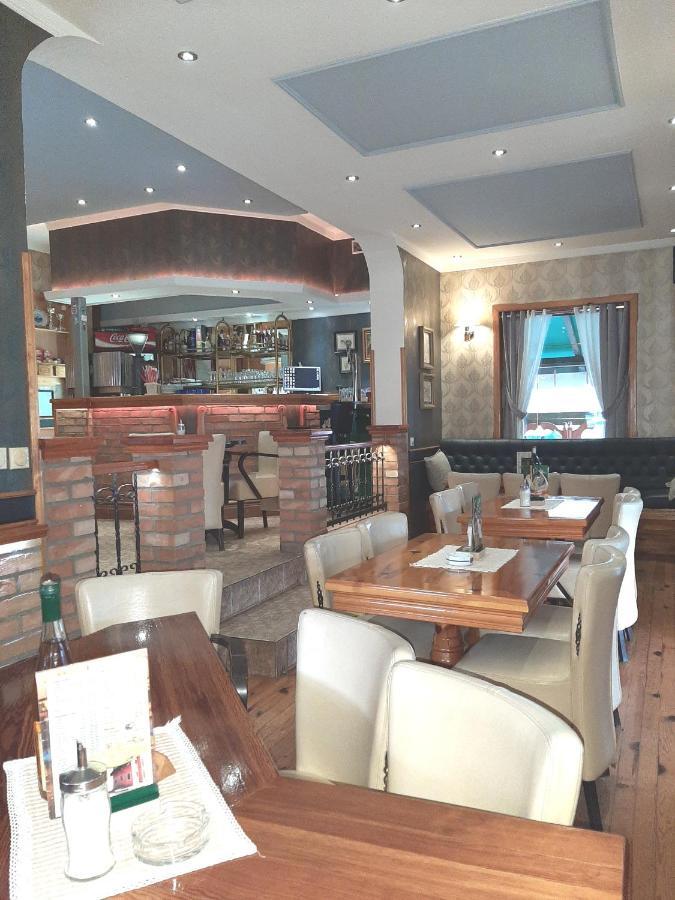 Caffe Pizzeria I Apartmani Bona Fides Nm Нова-Варош Экстерьер фото
